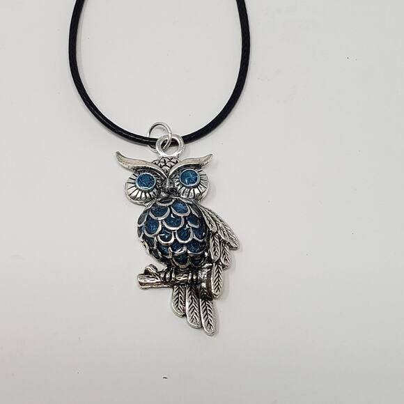 Owl Pendant Necklace w/ Blue Sparkle Resin Body & Eyes - Picture 4 of 8